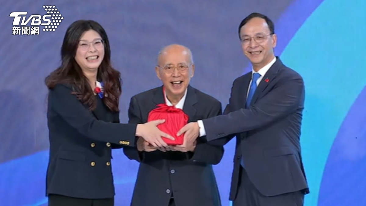 接掌黨主席!鄭麗文盼全黨變獅群建新秩序