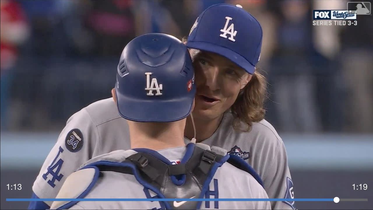 世界大賽/道奇被逼出G7先發救援 隊友超神雙殺!葛拉斯諾3球解危