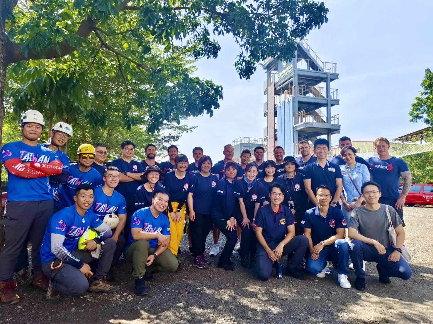 影/澳洲消防猛男來襲 台南特搜沒在怕 同場交流訓練