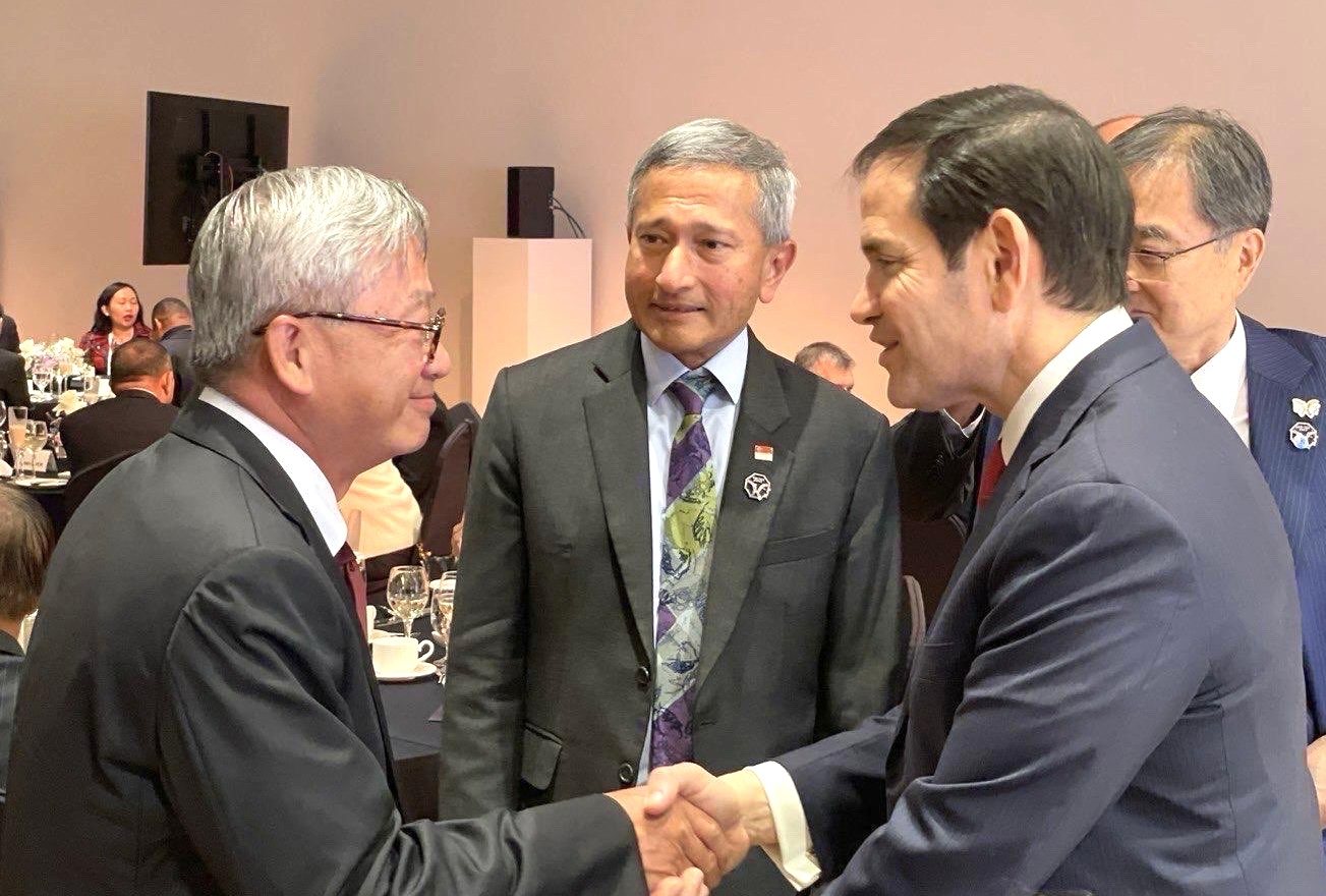 APEC場邊外交加一 吳誠文會魯比歐談AI與科技